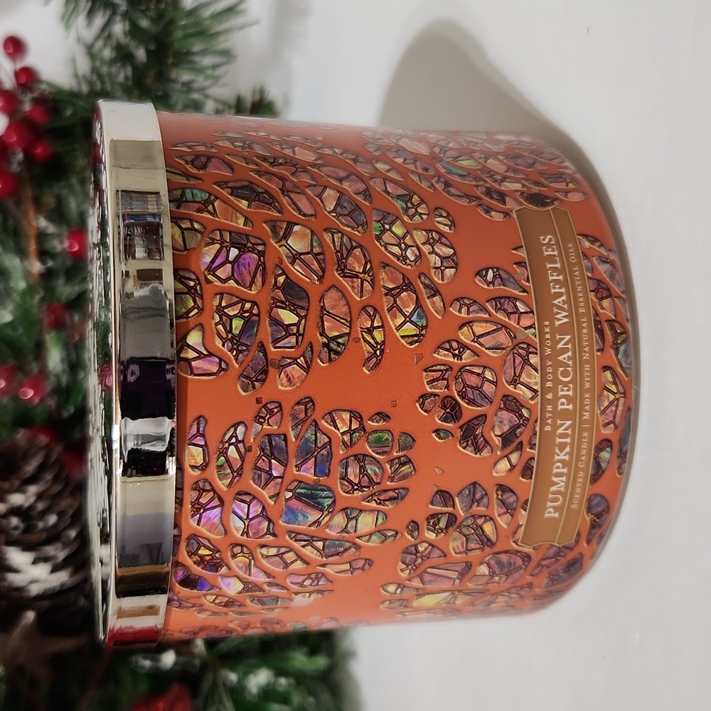 Bath & Body Works Pumpkin Pecan Waffle 3-Wick Candle